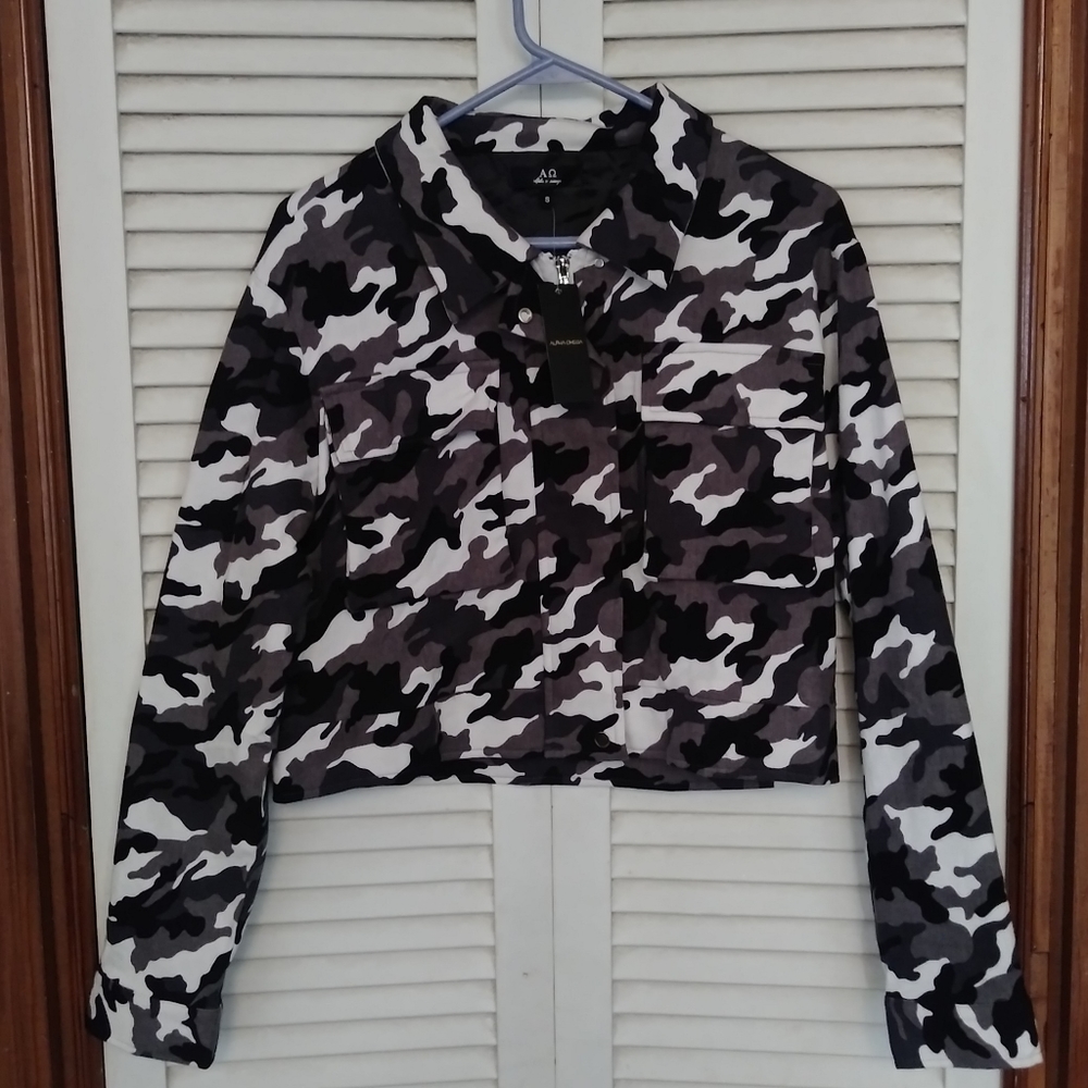 🖤 Cute Camo Jacket - Picture 2 of 6